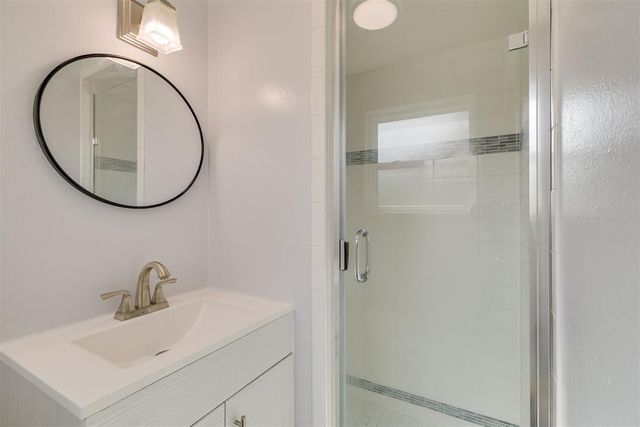 700 Century Drive, Moore, OK 73160