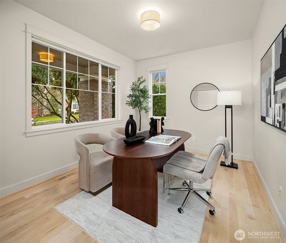 1689 24th Avenue NE, Issaquah, WA 98029