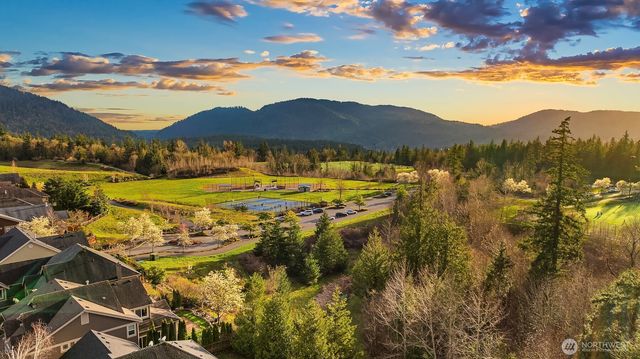 1689 24th Avenue NE, Issaquah, WA 98029