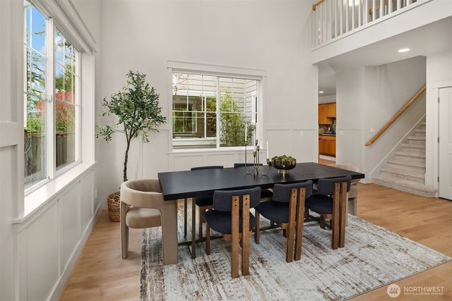 1689 24th Avenue NE, Issaquah, WA 98029