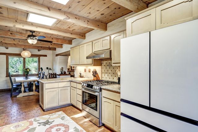 39 Calle Del Norte, Placitas, NM 87043