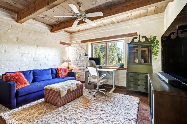 39 Calle Del Norte, Placitas, NM 87043