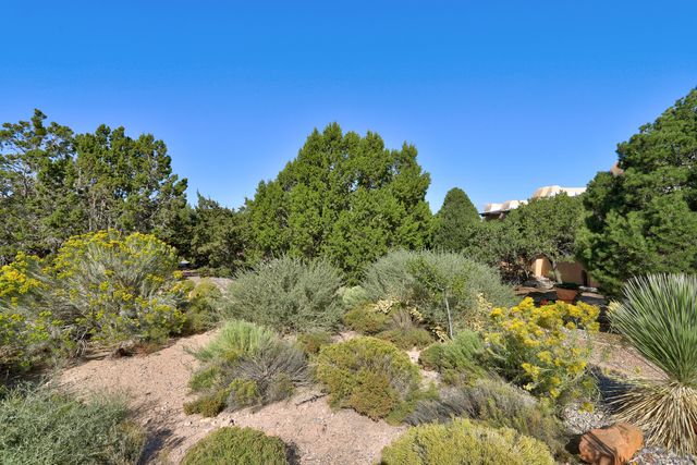 39 Calle Del Norte, Placitas, NM 87043