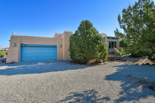 39 Calle Del Norte, Placitas, NM 87043