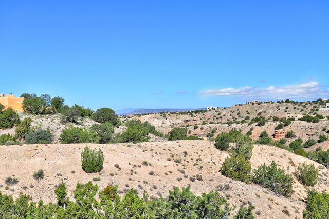 39 Calle Del Norte, Placitas, NM 87043