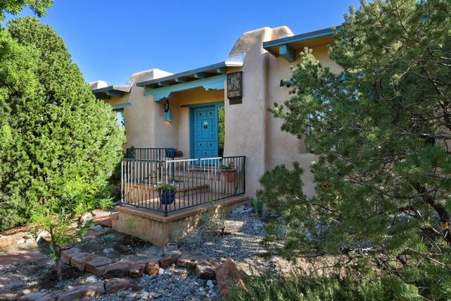39 Calle Del Norte, Placitas, NM 87043