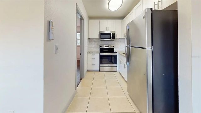 1405 S LORENZO AVENUE 02, Tampa, FL 33629