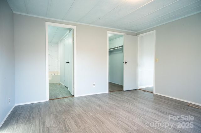 50 N Duncan Hill Lane, Taylorsville, NC 28681