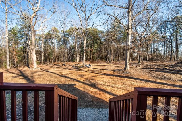 50 N Duncan Hill Lane, Taylorsville, NC 28681