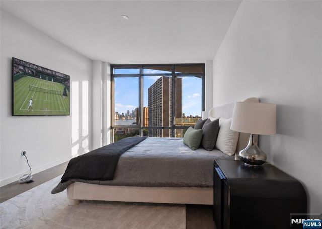 320 Adolphus Avenue 807, Cliffside Park, NJ 07010