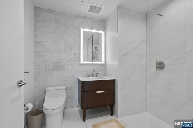 320 Adolphus Avenue 807, Cliffside Park, NJ 07010