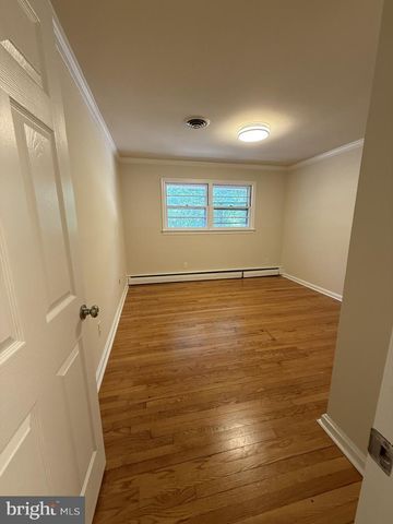 51 BLAIR RD, Fredericksburg, VA 22405