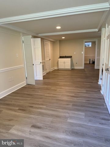 51 BLAIR RD, Fredericksburg, VA 22405