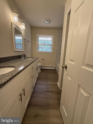 51 BLAIR RD, Fredericksburg, VA 22405