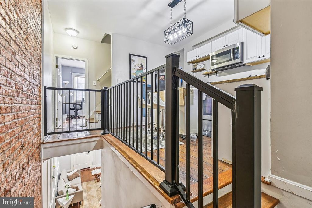 Image 11 of property listing at 2050 BANK ST, Baltimore, MD 21231