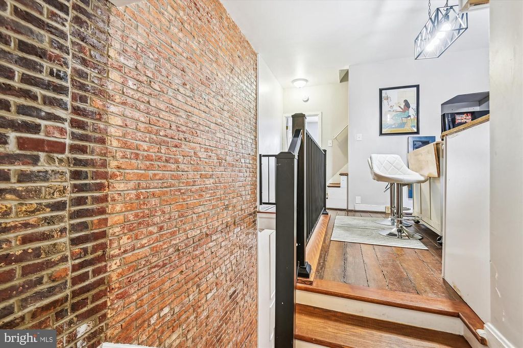 Image 12 of property listing at 2050 BANK ST, Baltimore, MD 21231