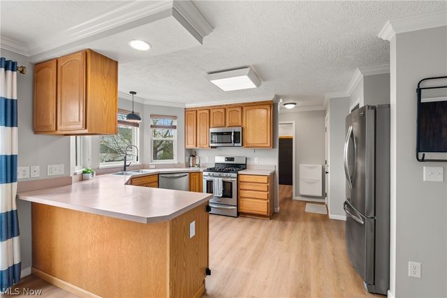 657 Ashbrook Drive, Wadsworth, OH 44281
