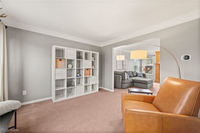 657 Ashbrook Drive, Wadsworth, OH 44281