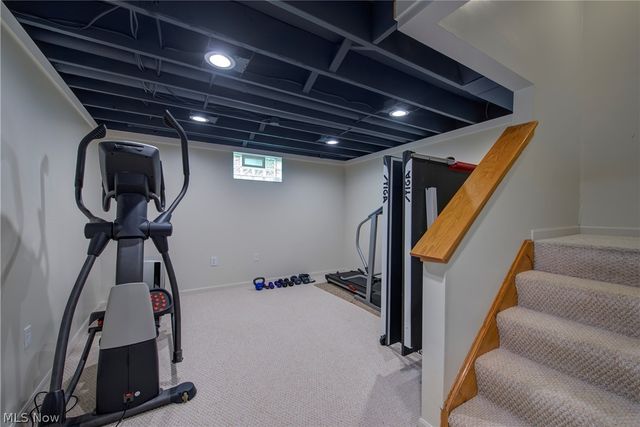 657 Ashbrook Drive, Wadsworth, OH 44281