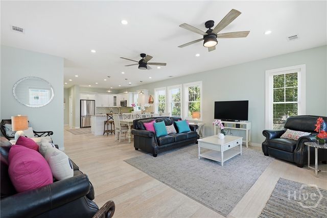 10 13th Place, Tybee Island, GA 31328