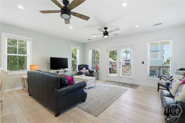 10 13th Place, Tybee Island, GA 31328