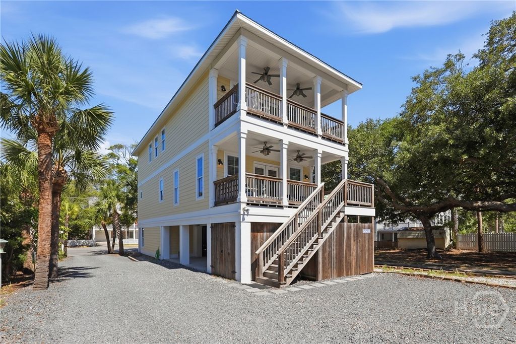 10 13th Place, Tybee Island, GA 31328