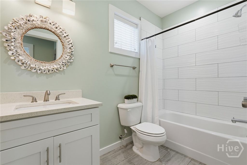 Image 17 of property listing at 10 13th Place, Tybee Island, GA 31328