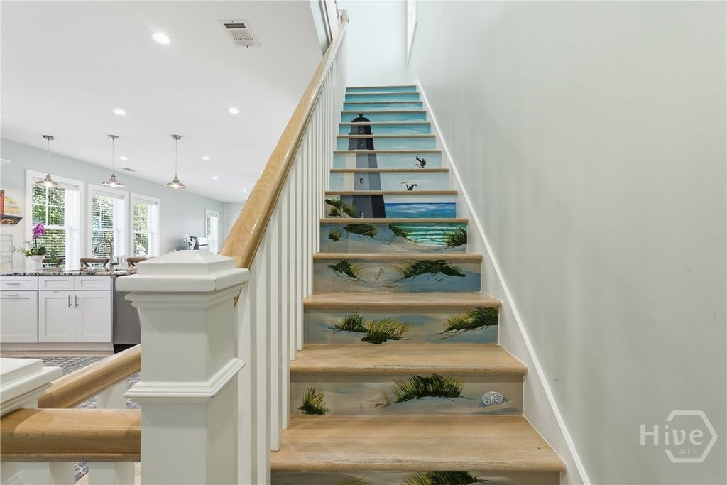 Image 19 of property listing at 10 13th Place, Tybee Island, GA 31328