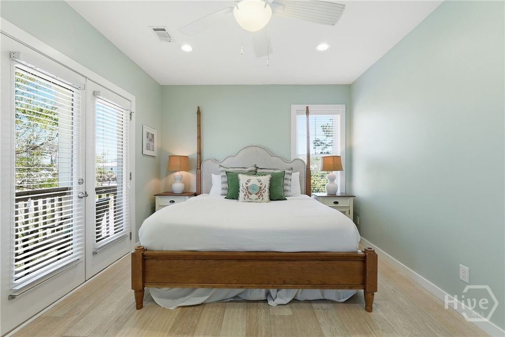 Image 31 of property listing at 10 13th Place, Tybee Island, GA 31328