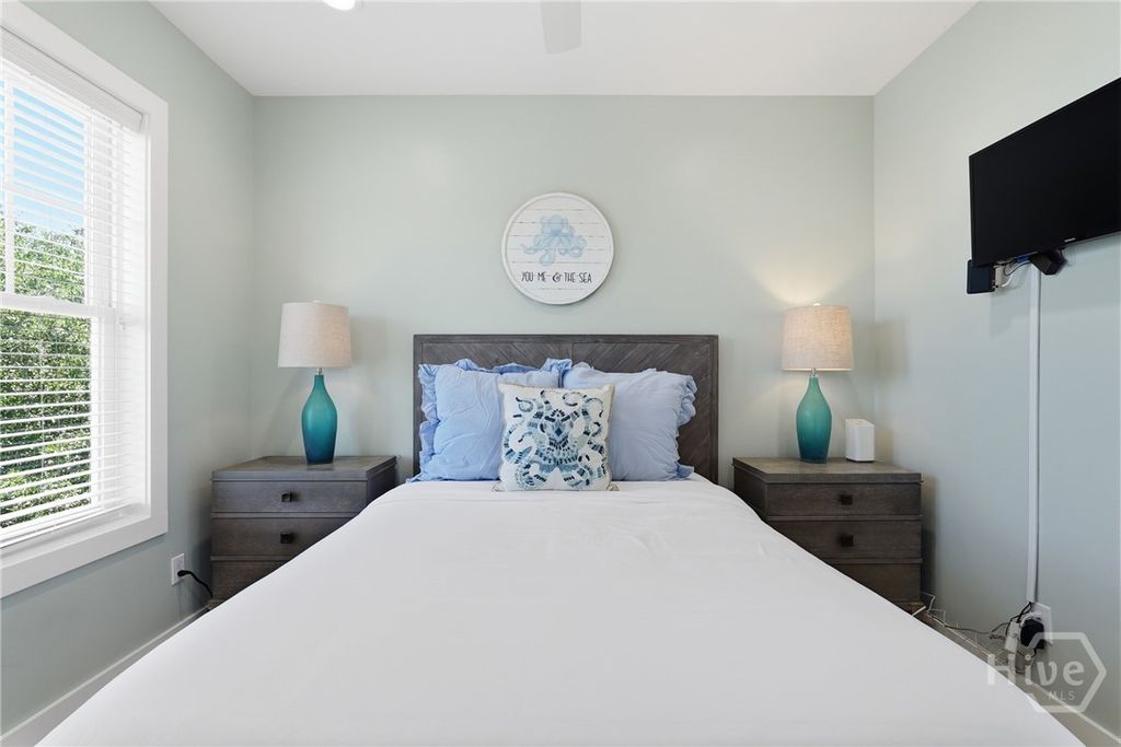 Image 40 of property listing at 10 13th Place, Tybee Island, GA 31328