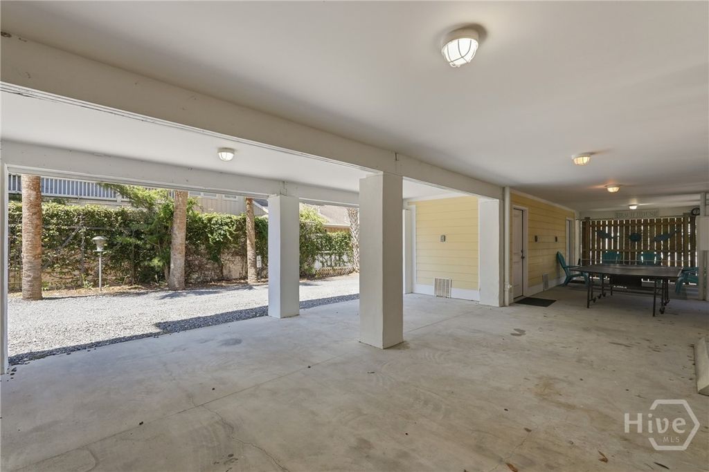 Image 55 of property listing at 10 13th Place, Tybee Island, GA 31328