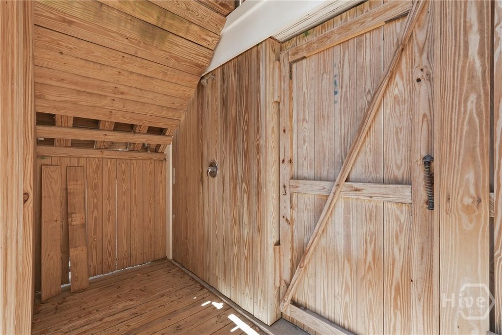 Image 61 of property listing at 10 13th Place, Tybee Island, GA 31328