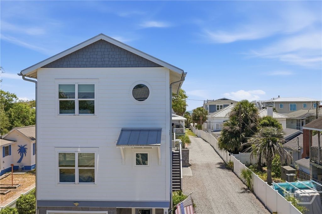 Image 67 of property listing at 10 13th Place, Tybee Island, GA 31328