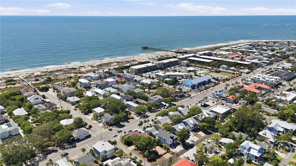 Image 71 of property listing at 10 13th Place, Tybee Island, GA 31328