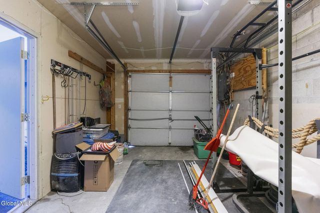 52 Boght Road, Colonie, NY 12189