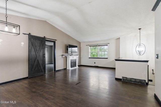 52 Boght Road, Colonie, NY 12189