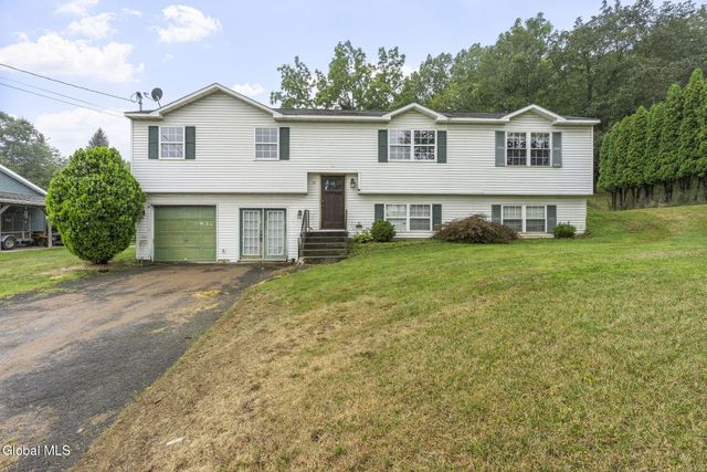 52 Boght Road, Colonie, NY 12189