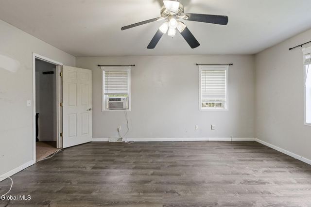 52 Boght Road, Colonie, NY 12189