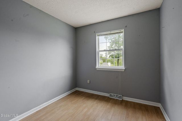 52 Boght Road, Colonie, NY 12189