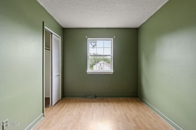 52 Boght Road, Colonie, NY 12189