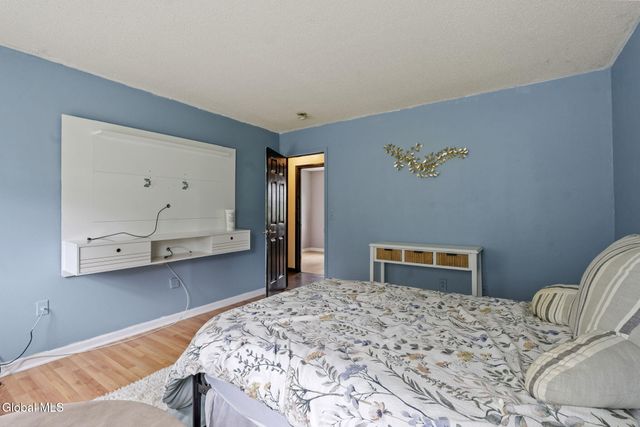 52 Boght Road, Colonie, NY 12189