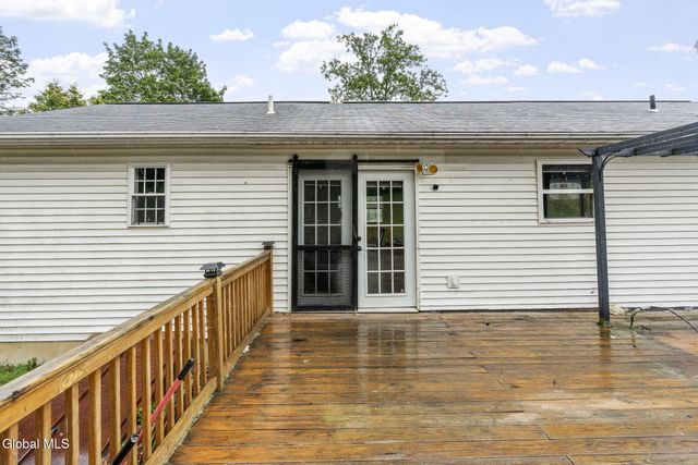 52 Boght Road, Colonie, NY 12189