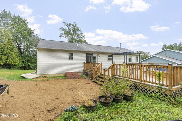 52 Boght Road, Colonie, NY 12189