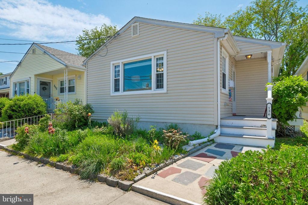 136 INSKIP AVE, Ocean Grove, NJ 07756