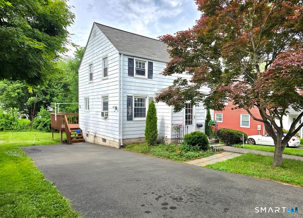 66 Saint Augustine Street, West Hartford, CT 06110