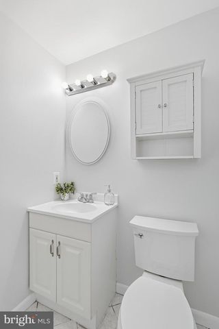 2501 DEWITT AVE, Alexandria, VA 22301