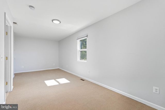 2501 DEWITT AVE, Alexandria, VA 22301
