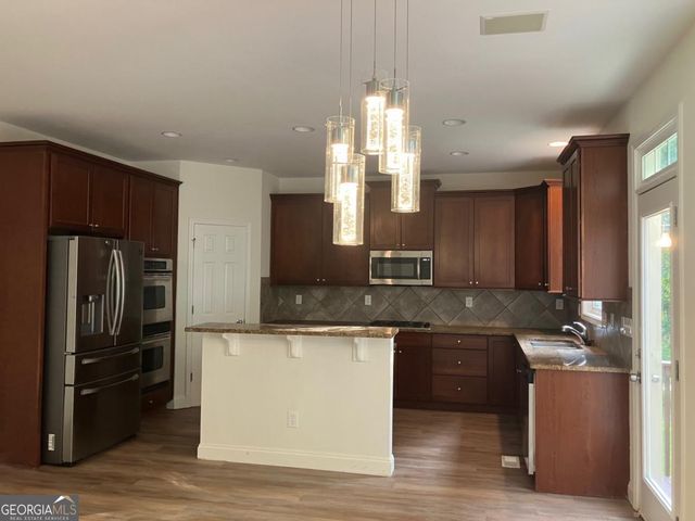 122 Wolf Tail Court SW, Atlanta, GA 30349