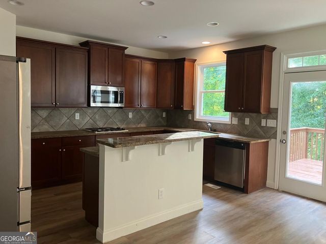 122 Wolf Tail Court SW, Atlanta, GA 30349