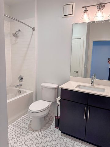 2804 Treble LN 922, Austin, TX 78704